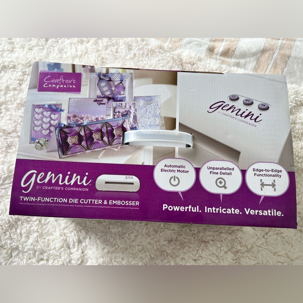 Gemini Twin Function Die Cutter & Embosser